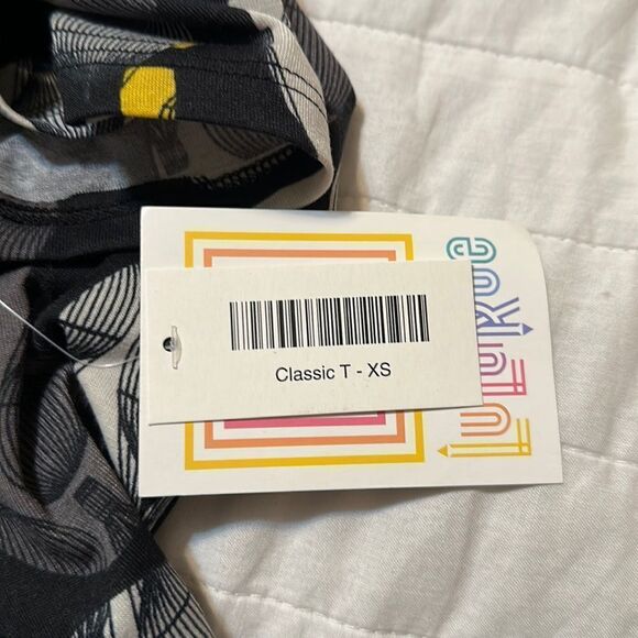 LuLaRoe XS Classic Hot Air Balloon Black White Gold Gray Short Sleeve Crew Tee - Picture 9 of 10